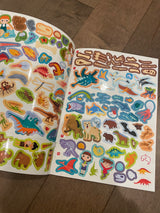 100 многоразовых наклеек «Динозавры»