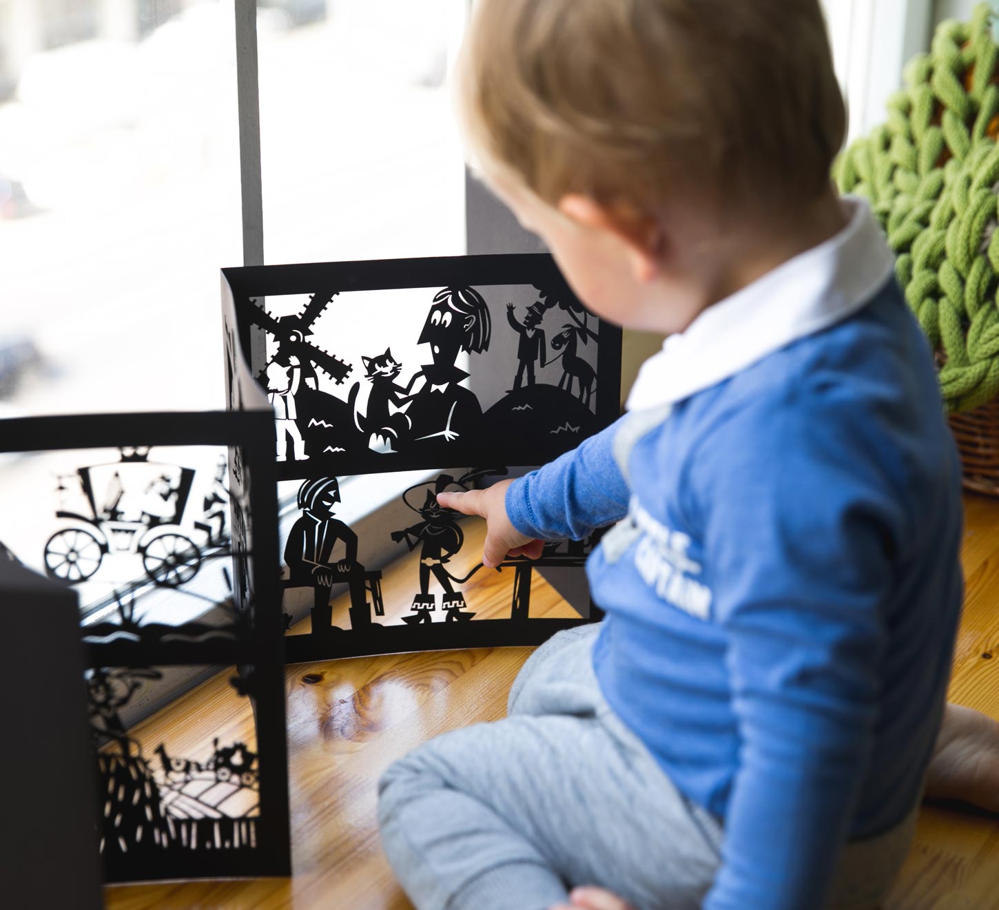 Подарочный набор театр теней Кот в сапогах. Перро Шарль